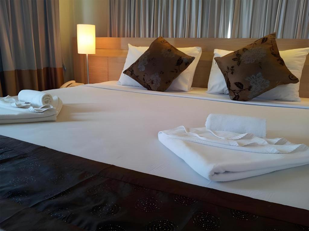 Chinotel Phuket Zewnętrze zdjęcie