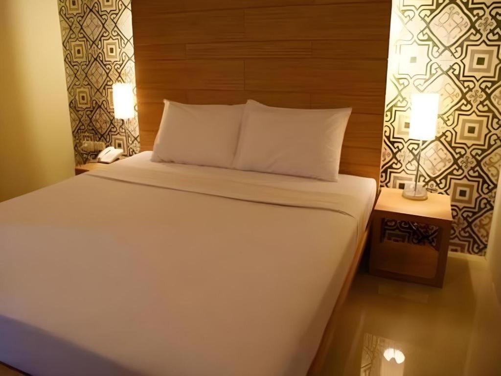 Chinotel Phuket Zewnętrze zdjęcie