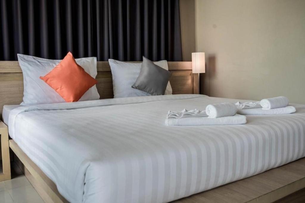 Chinotel Phuket Zewnętrze zdjęcie