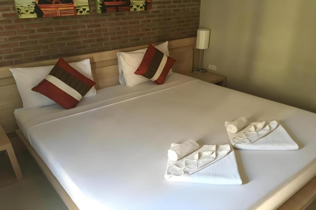 Chinotel Phuket Zewnętrze zdjęcie
